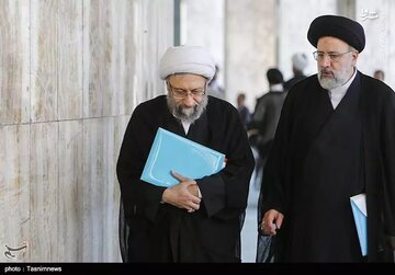 هشدار آملی لاریجانی به دولت رئیسی