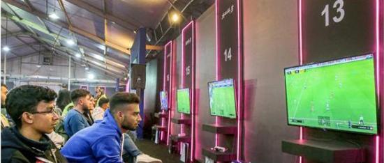 رقابت ۲۰۰ گیمر خوزستانی در جام قهرمانان بازی‌های ویدیویی