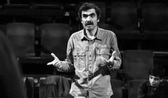 حسین کیانی نویسنده نمایش (مجلس توبه‌نامه‌نویسی اسماعیل بزاز)