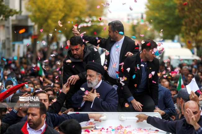 رییس‌جمهوری ایران به شهادت رسید