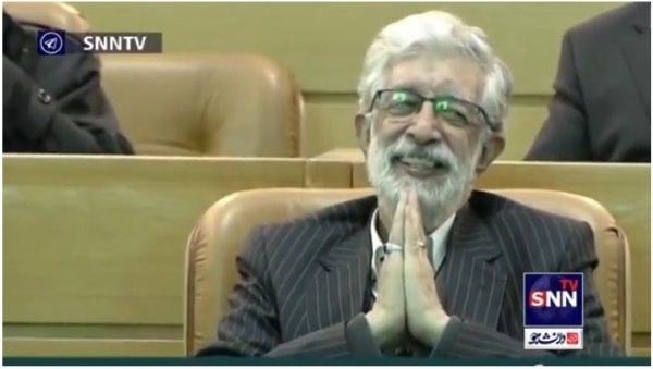 شوخی پزشکیان با حداد عادل را ببینید شوخی پزشکیان با حداد عادل را ببینید