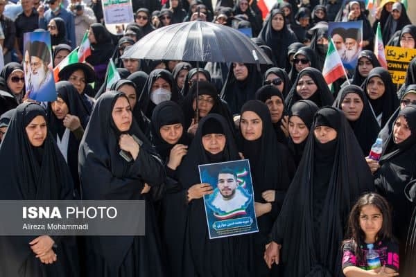 تشییع پیکر ۷ شهید تجاوز رژیم صهیونیستی/ اهواز تشییع پیکر ۷ شهید تجاوز رژیم صهیونیستی/ اهواز