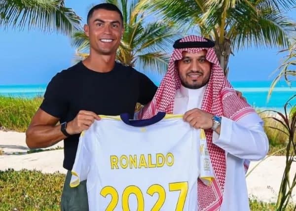 قرارداد النصر و رونالدو: پنجاه تریلیون تومان! قرارداد النصر و رونالدو: پنجاه تریلیون تومان!