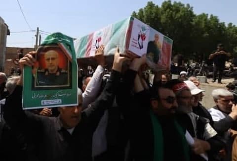 تشییع پیکر سردار شهید محرابی و شماری از شهیدان تجاوز رژیم صهیونیستی در اهواز 