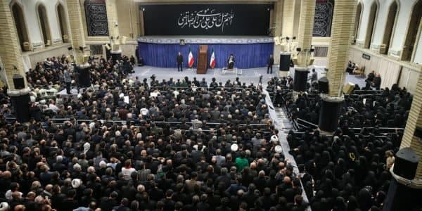 سپر پولادین اتحاد مردم و مسوولان و نیروهای مسلح نباید خدشه دار شود سپر پولادین اتحاد مردم و مسوولان و نیروهای مسلح نباید خدشه دار شود