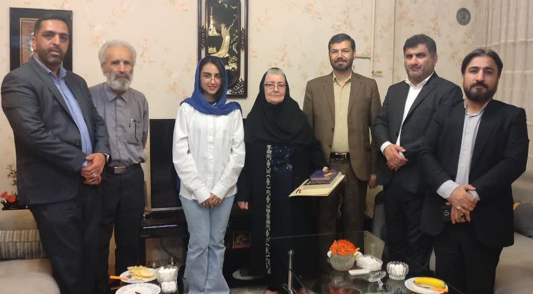 از هورالعظیم تا صفحههای ادبی مطبوعات از هورالعظیم تا صفحههای ادبی مطبوعات