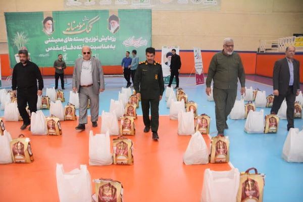 نیشکر، شریکِ اندوه و لبخند همسایگان شد نیشکر، شریکِ اندوه و لبخند همسایگان شد