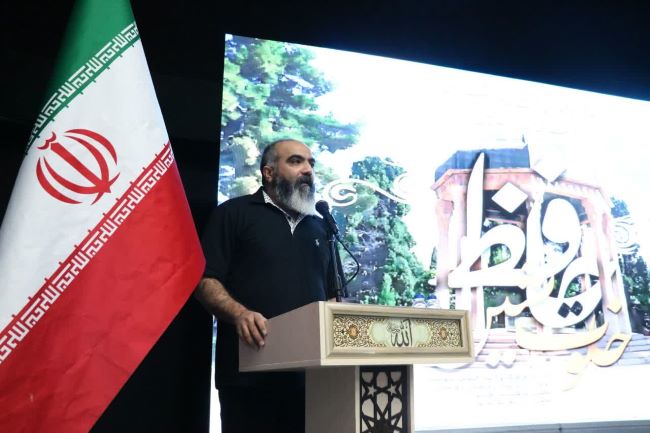 حافظ، شاعر ترجمه‌ناپذیرِ زبان ایهام؛ هنوز او را نشناخته‌ایم