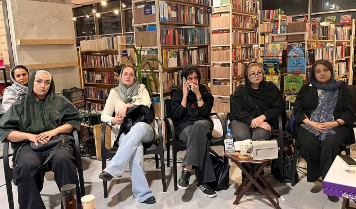 «ماهِ خسته» در اهواز بیدار شد/شاعری که واژه ها را فرامی خواند «ماهِ خسته» در اهواز بیدار شد/شاعری که واژه ها را فرامی خواند