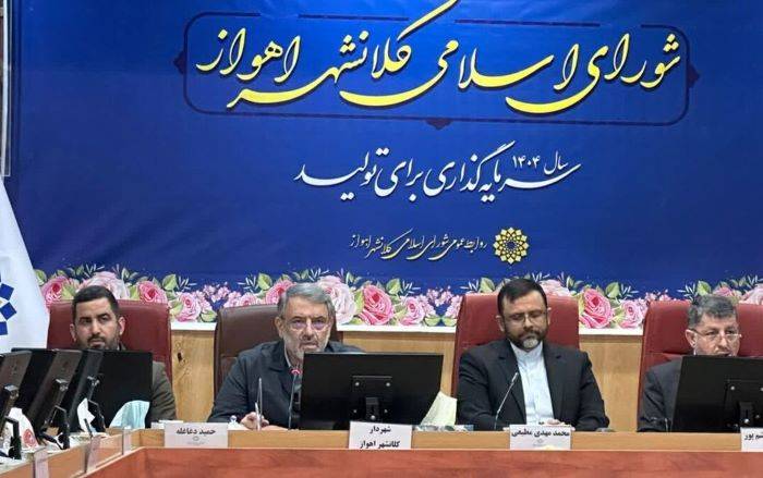 کندن سنگ با مژه در پایتخت پارینه‌سنگی!