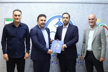 ورود فرمانده راهور به مدیریت استقلال خوزستان ورود فرمانده راهور به مدیریت استقلال خوزستان