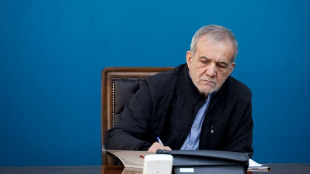 واکنش پزشکیان به درگذشت جوان دکه دار اهوازی