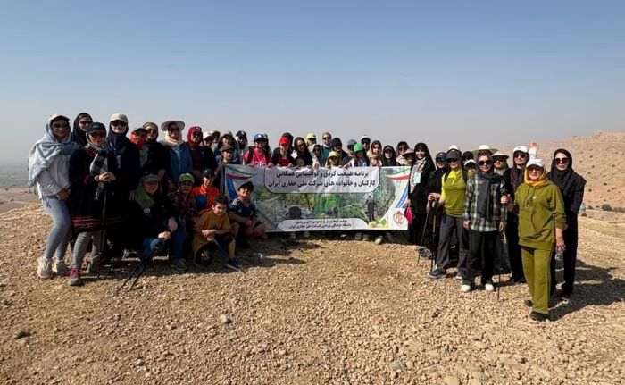 ۸۰ بانو و دختر خوزستانی بر فراز قله های منطقه عقیلی گتوند ایستادند