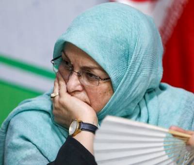 مردم در تاریکی، کارگزاران در نور!